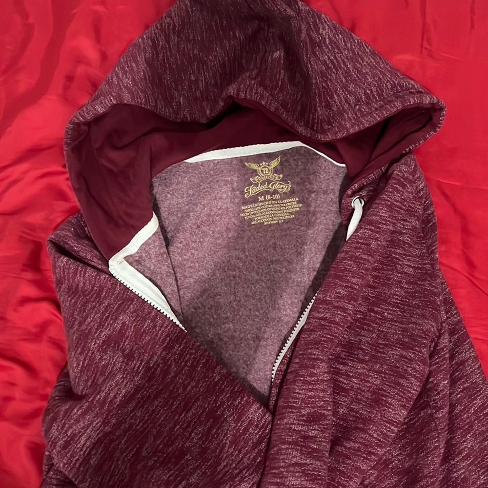 Maroon zip up hoodie